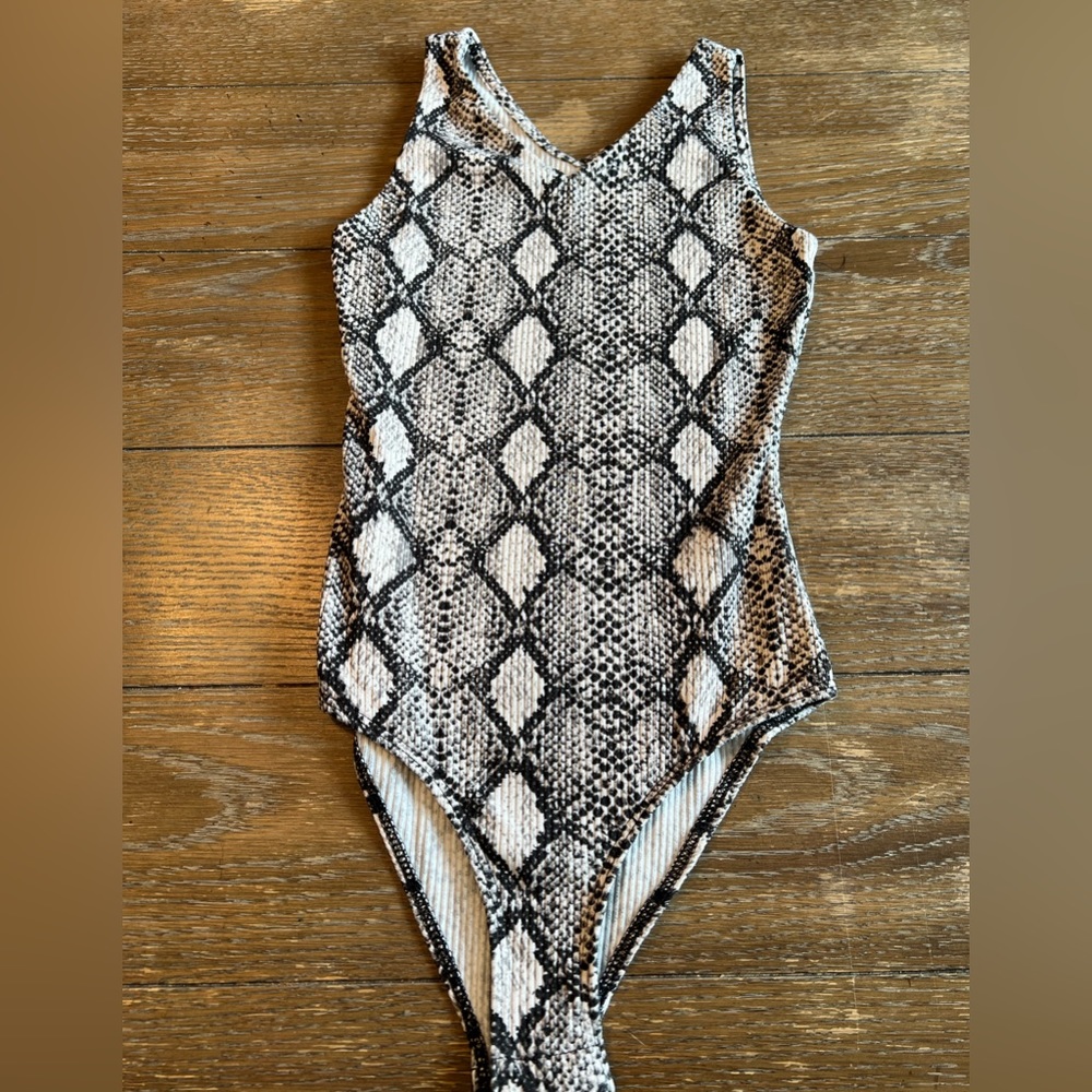 GB Girls Snake Print Bodysuit Size Small